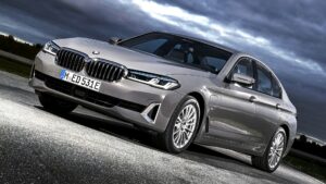 2023 BMW 5-Series 530i Sedan