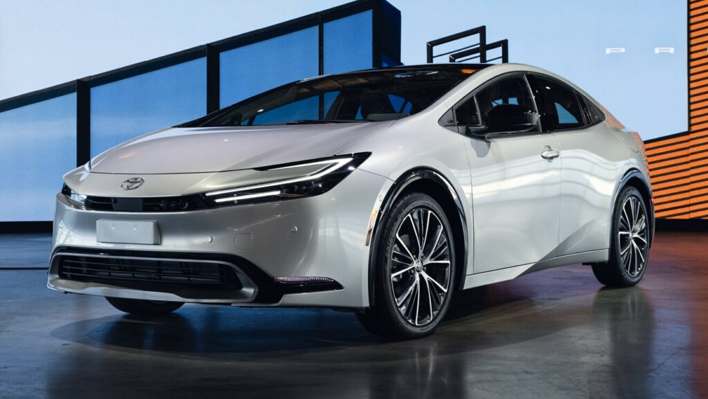 2023 Toyota Prius L Eco Hatchback